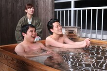 「霜降り明星のあてみなげ」より。(c)静岡朝日テレビ