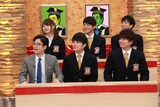 田畑藤本・藤本（前列左）と東大生たち。(c)テレビ朝日