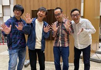 かもめんたる・う大（左から3人目）と東京03。