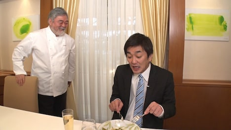 平成ノブシコブシ徳井（右） (c)HBC