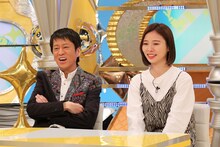 （左カラ）ブラックマヨネーズ吉田、朝日奈央。(c)関西テレビ
