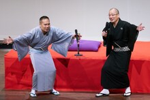 三遊亭天どん（左）と春風亭一之輔（右）。