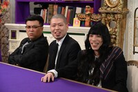 左からとろサーモン久保田、金属バット。(c)読売テレビ