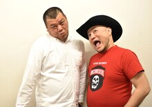 左から野性爆弾くっきー！、ハリウッドザコシショウ。