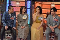 左から品川庄司・品川、森山るり、橋本マナミ、清水宏保。(c)読売テレビ