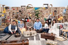 「ジンセイQUEST～日村の大冒険～」に出演する（左から）東京03飯塚、新井恵理那、バナナマン、齋藤飛鳥、高山一実。