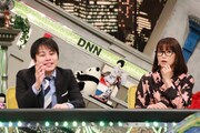 （左から）NON STYLE井上、新妻聖子。(c)フジテレビ