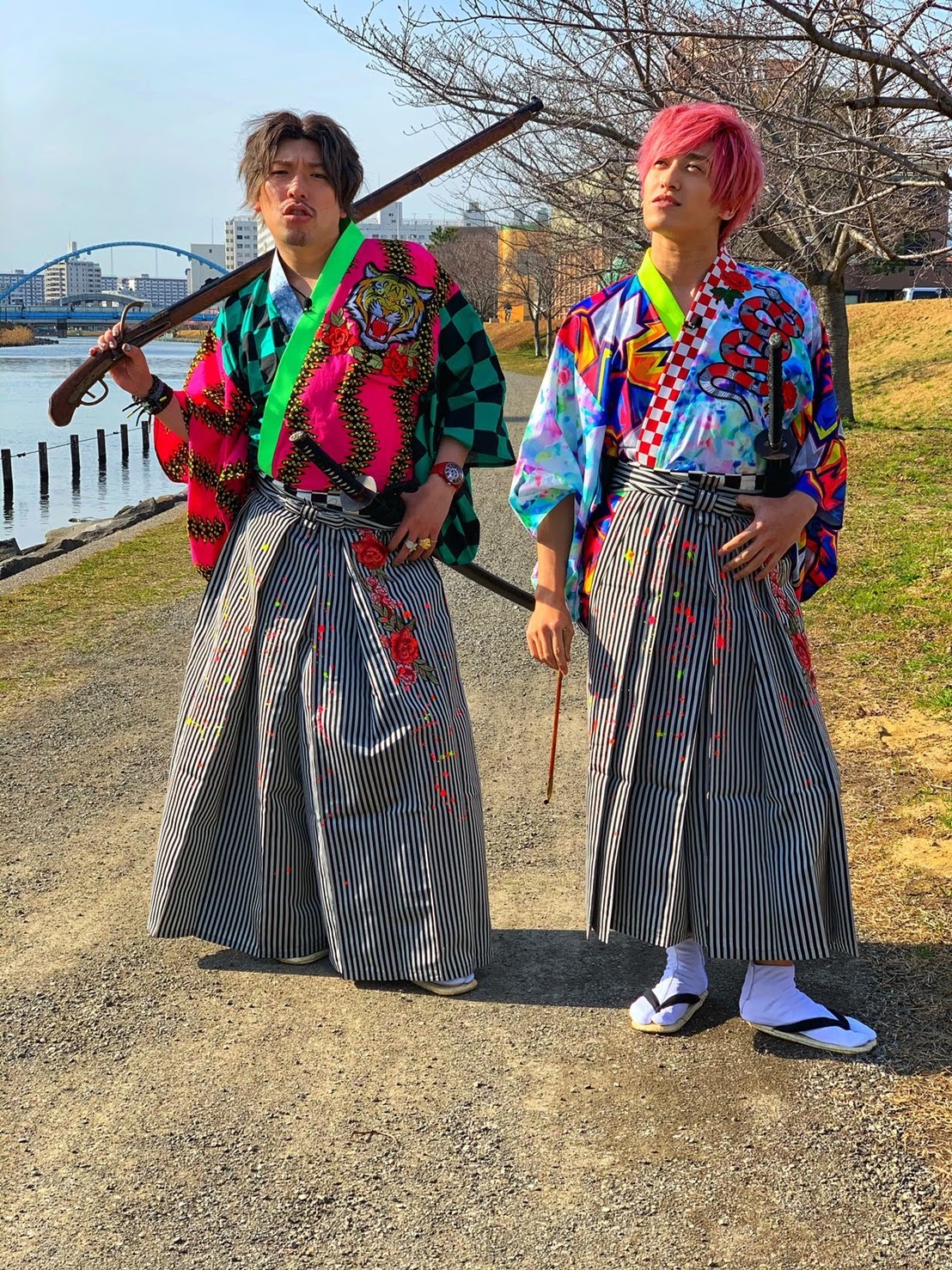 EXIT扮する純愛侍。左から、りんの助、かねち丸。(c)日本テレビ