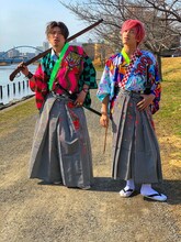 EXIT扮する純愛侍。左から、りんの助、かねち丸。(c)日本テレビ