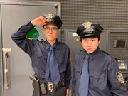 左からハナコ菊田、ハナコ秋山。(c)日本テレビ