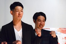 ネルソンズの青山（左）と岸（右）。