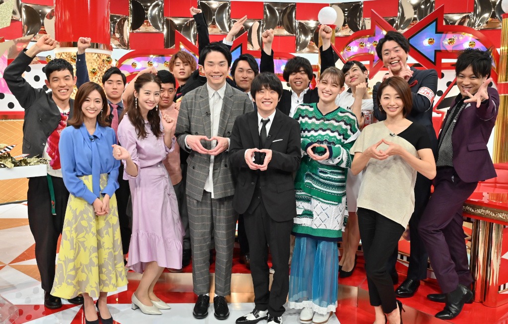 「ひとつ利口になりました！」の出演者たち。(c)TBS