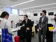 「冒険発掘バラエティ 霜降り明星のあてみなげ」より。(c)静岡朝日テレビ