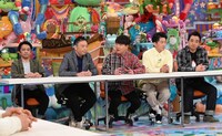 （左から）中川家、ジャングルポケット。(c)テレビ朝日