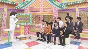 「チャンス逃しがち芸人」たちによるトークコーナーの様子。(c)中京テレビ