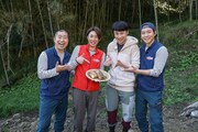 「相葉マナブ」に出演する（左から）ハライチ澤部、相葉雅紀、アンジャッシュ。(c)テレビ朝日