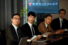 東京03角田が出演する「日曜劇場『半沢直樹』」のワンシーン。(c)TBS