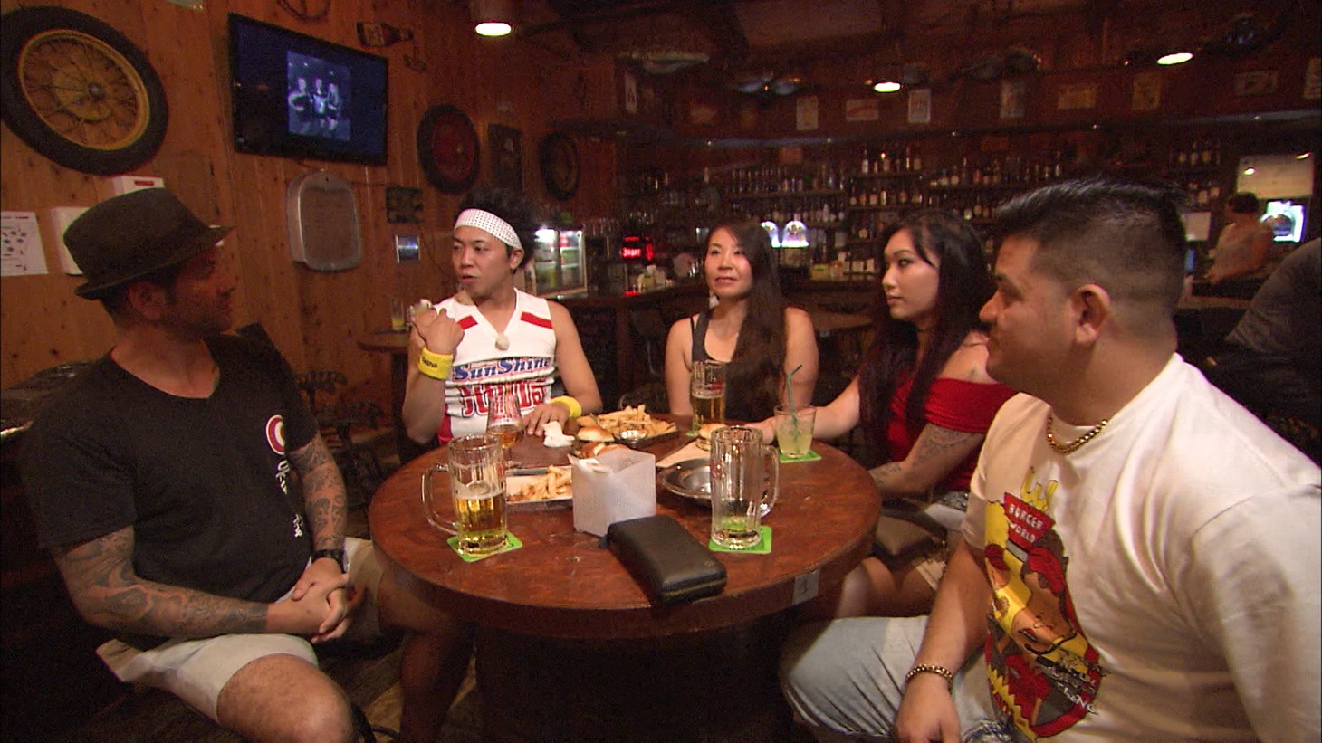 サンシャイン池崎の相席旅のワンシーン。(c)ABCテレビ