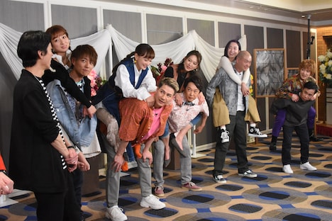 「夫婦耐久おんぶゴチ」のワンシーン。(c)日本テレビ