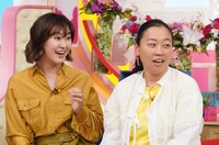 左から村上佳菜子、いとうあさこ。(c)日本テレビ