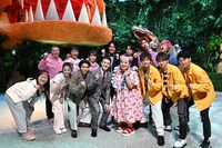 「クイズ！タイムトラベラー」の出演者たち。(c)TBS