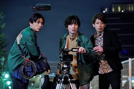 「CODE1515」より。