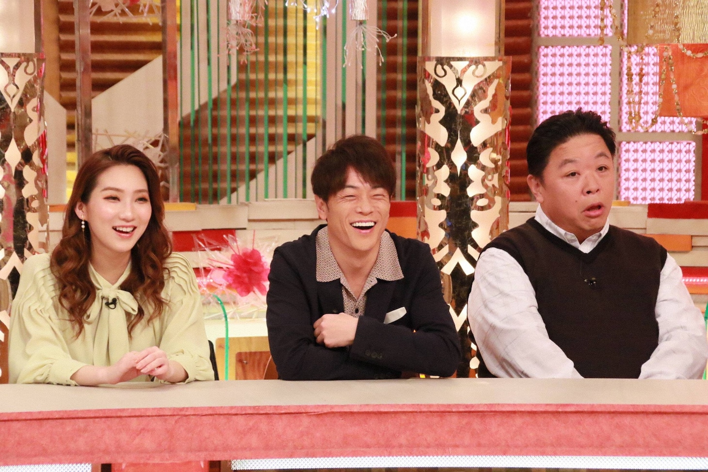 「ホンマでっか!?TV2時間SP」に出演する（左から）ファーストサマーウイカ、陣内智則、伊集院光。(c)フジテレビ