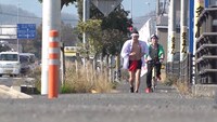 「かじ祭り」のためマラソンに挑戦する梶剛。(c)MBS