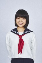 岸井ゆきの演じる長女・桜。