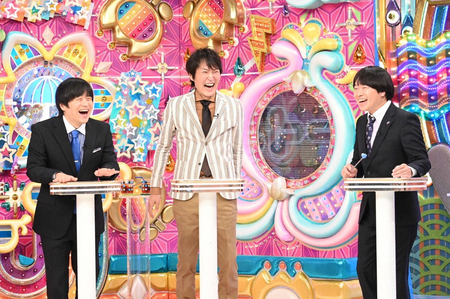 （左から）バカリズム、千原ジュニア、蛍原徹。(c)テレビ朝日