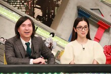 （左から）ふかわりょう、中村アン。(c)フジテレビ