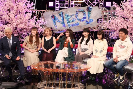 ダウンタウンとLittle Glee Monster。(c)フジテレビ