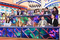 「クイズ！THE違和感」初回3時間スペシャルの出演者たち。(c)TBS