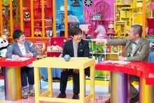 左からハリセンボン春菜、内村光良、ハライチ澤部。(c)テレビ東京