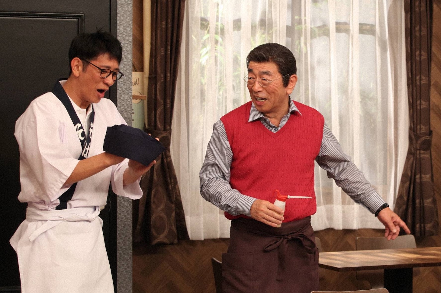 「志村でナイト」で共演する（左から）アンタッチャブル柴田、志村けん。