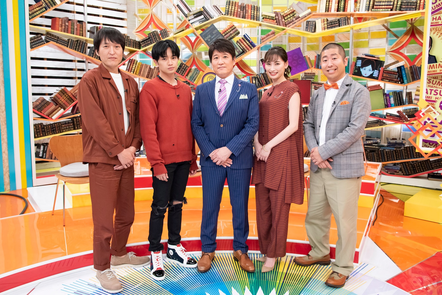 千原ジュニア、中島健人、林修、大政絢、ハライチ澤部。(c)MBS