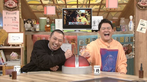 千鳥 (c)ABCテレビ