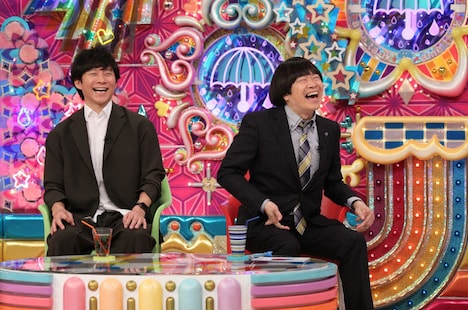 （左から）アンジャッシュ渡部、蛍原徹。(c)テレビ朝日