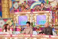 「潜在能力テスト」に「昭和軍」として出演する（前列左から）森口博子、パンサー向井、高橋克実と、カミナリ（後列）。(c)フジテレビ