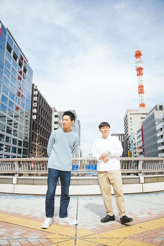 左からかが屋・加賀、白武ときお。