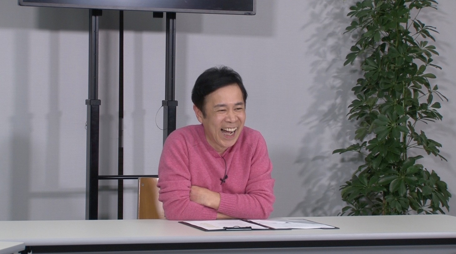 ナインティナイン岡村 (c)日本テレビ