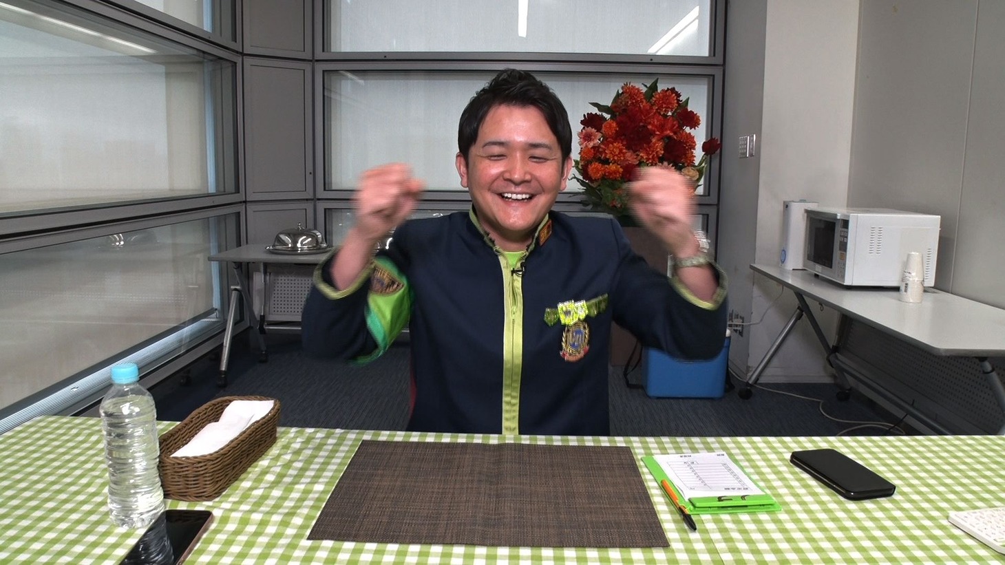 千鳥ノブ (c)日本テレビ