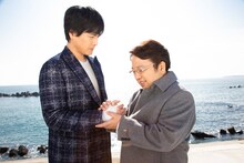 （左から）中村俊介、キャイ～ン天野。(c)東海テレビ