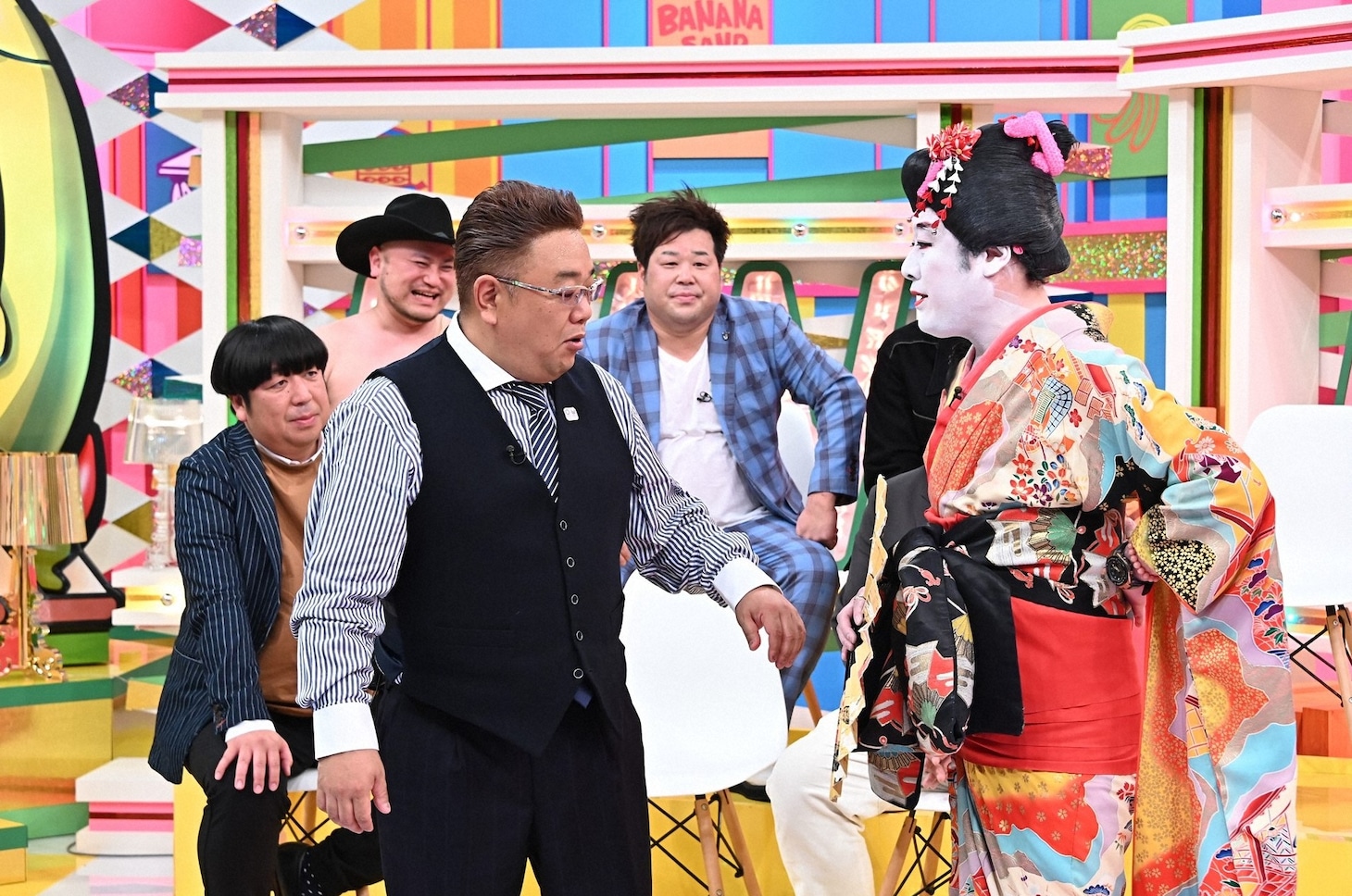 （手前左から）サンドウィッチマン伊達、コウメ太夫ら。(c)TBS