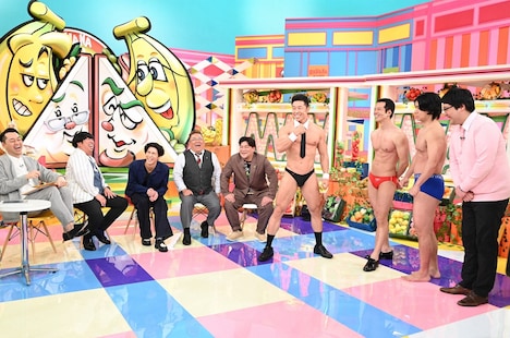 筋肉芸人が集結する「バナナサンド」のワンシーン。(c)TBS