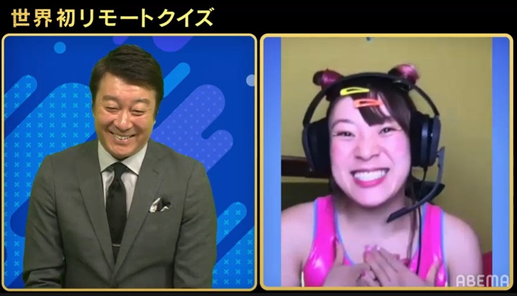 （左から）極楽とんぼ加藤とフワちゃん。