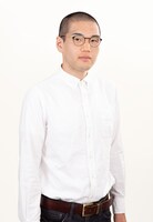 タイタンの学校1期生の須藤ジム。