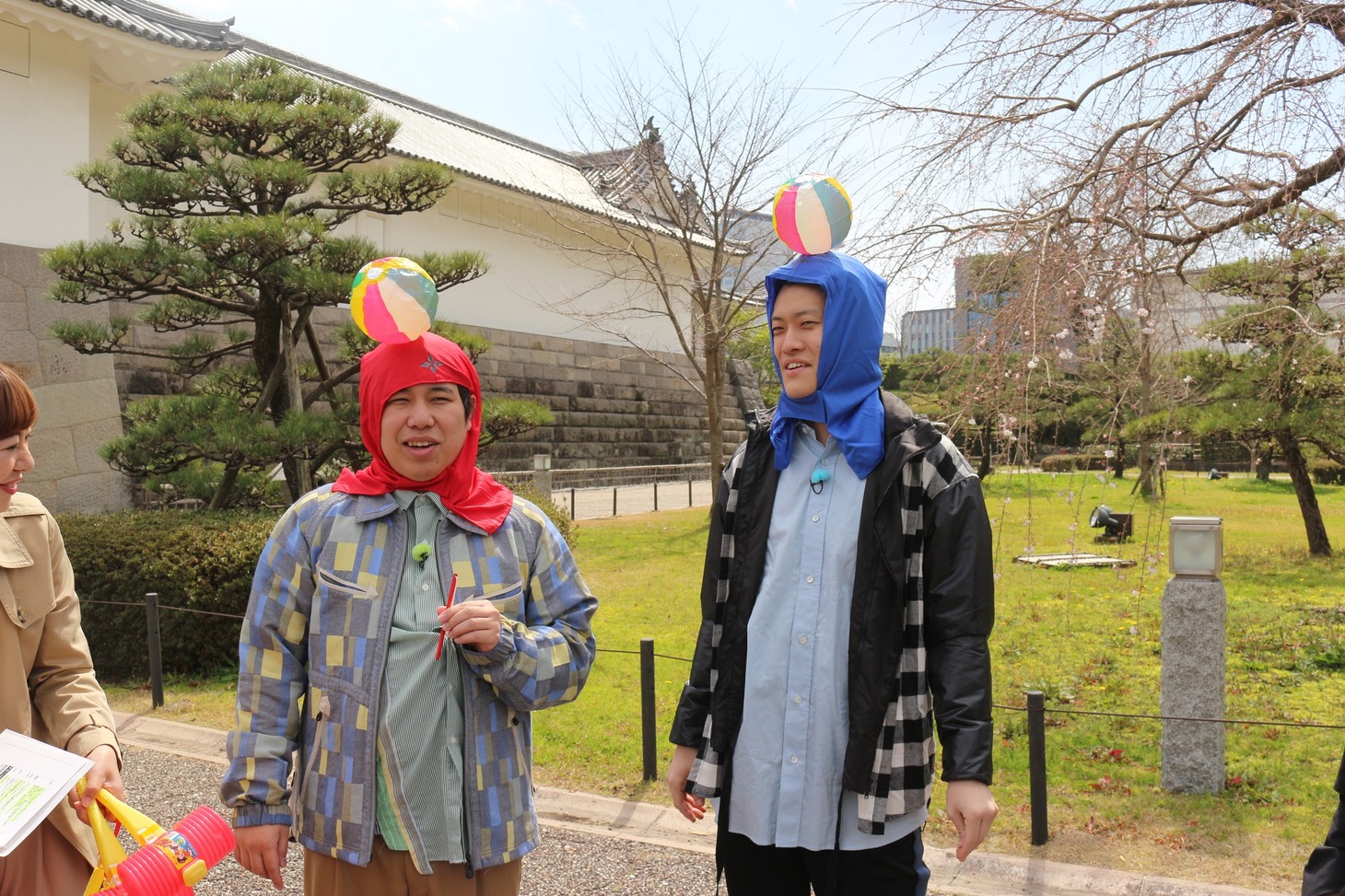 「冒険発掘バラエティ 霜降り明星のあてみなげ」のワンシーン。(c)静岡朝日テレビ