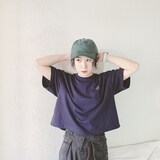 「so.C.hu」のアイテムを身につけた光永。