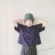 「so.C.hu」のアイテムを身につけた光永。